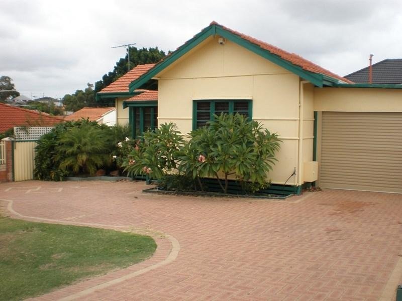 23 Barnes Street, Innaloo WA 6018