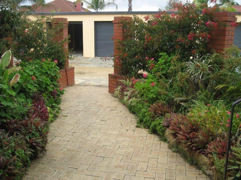 2/222 Waterloo Street, Tuart Hill WA 6060