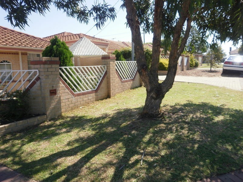 7 Cowley Street, Yokine WA 6060