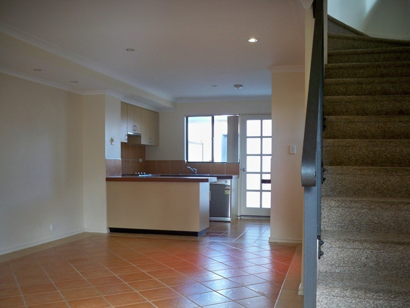 10/222 Waterloo Street, Tuart Hill WA 6060