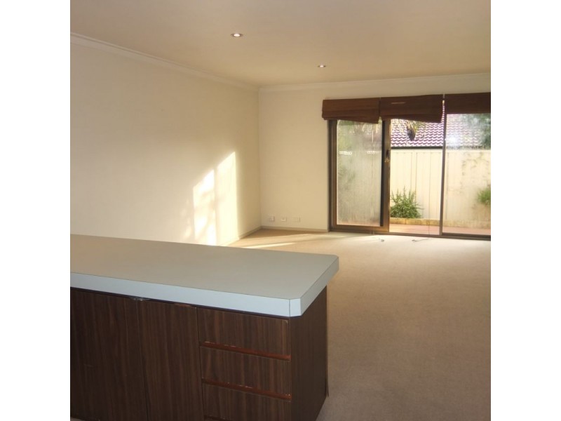 11/103 Grand Promenade, Doubleview WA 6018
