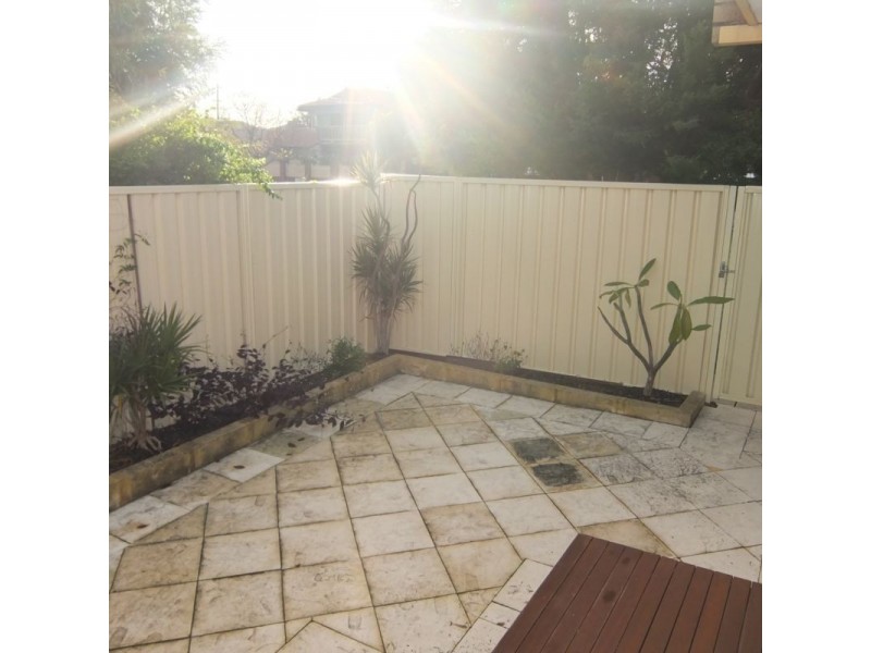 11/103 Grand Promenade, Doubleview WA 6018