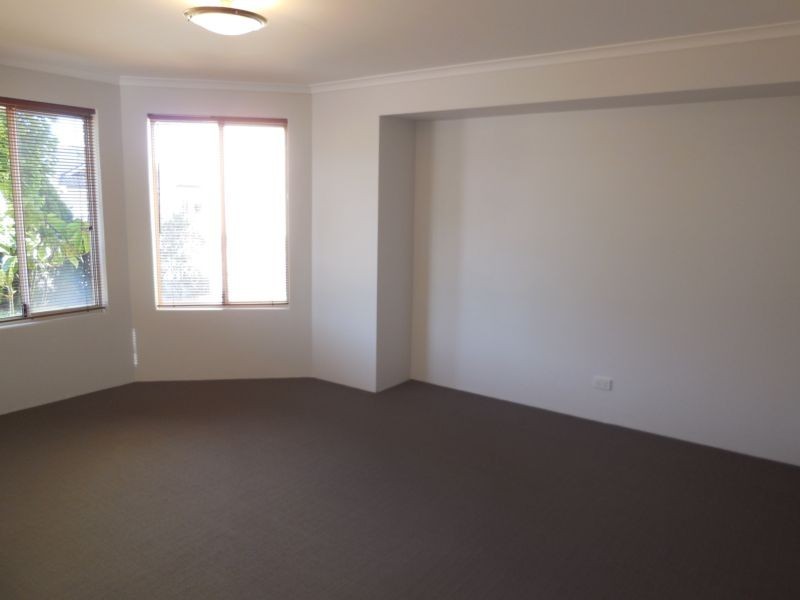 75 Elyard Crescent, Stirling WA 6021