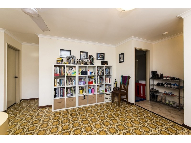 5 Widgeon Close, Stirling WA 6021