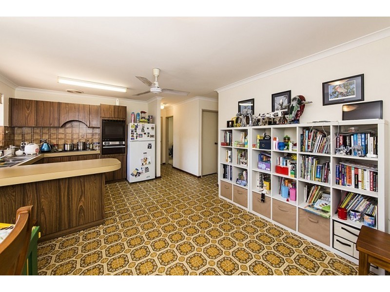 5 Widgeon Close, Stirling WA 6021