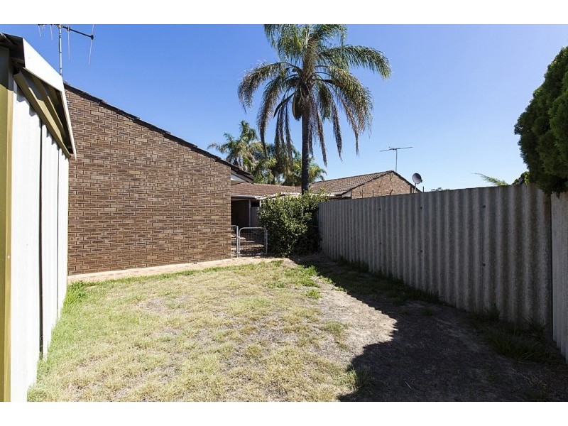 5 Widgeon Close, Stirling WA 6021