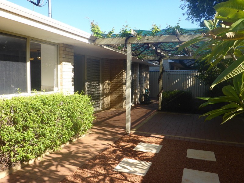 138A Odin Road, Innaloo WA 6018