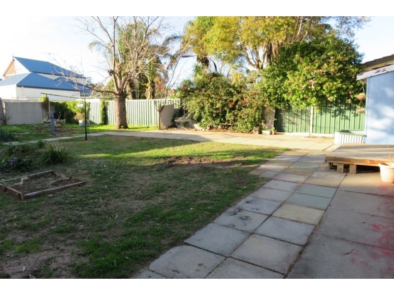 182 Grand Promenade, Doubleview WA 6018