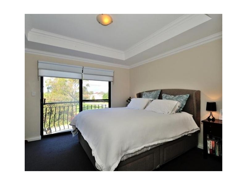 12A Bridgewater Crescent, Karrinyup WA 6018