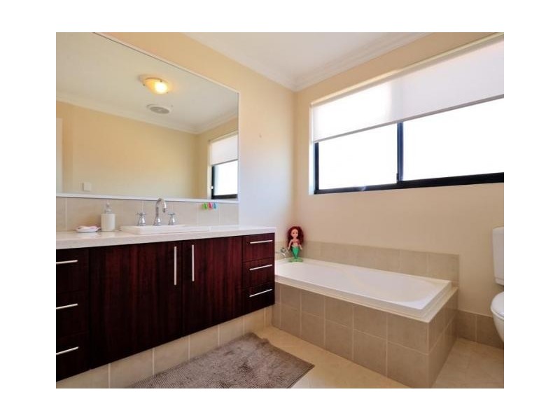 12A Bridgewater Crescent, Karrinyup WA 6018
