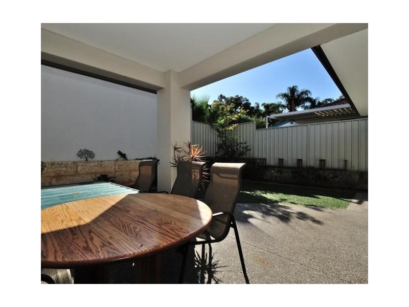 12A Bridgewater Crescent, Karrinyup WA 6018