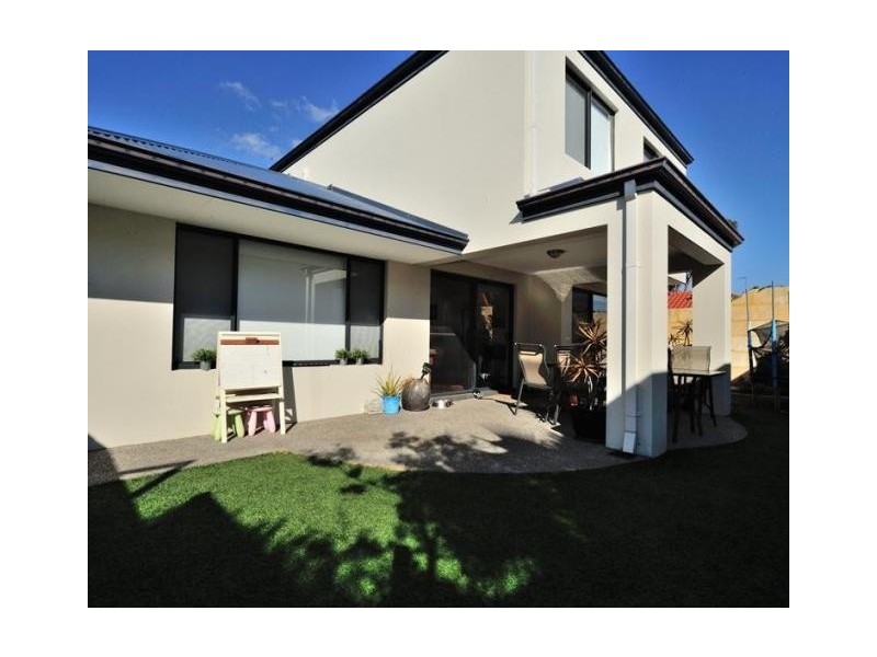 12A Bridgewater Crescent, Karrinyup WA 6018