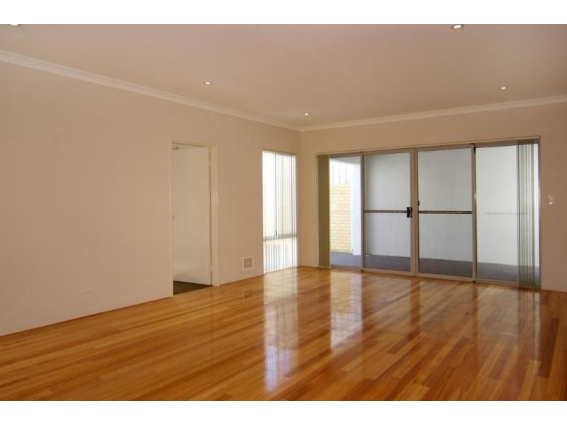 33B Coleman Way, Karrinyup WA 6018