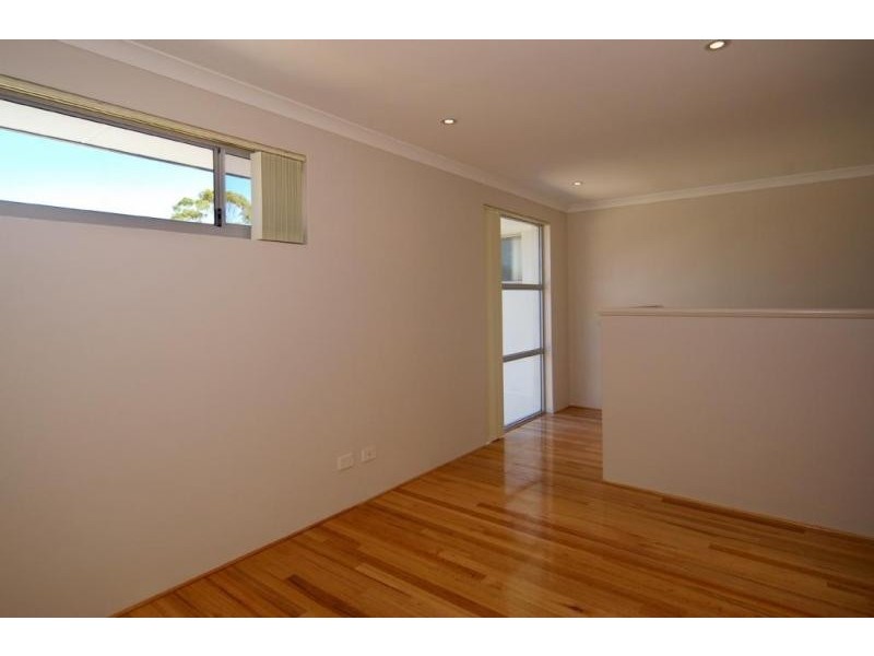 33B Coleman Way, Karrinyup WA 6018