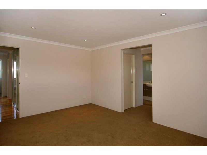 33B Coleman Way, Karrinyup WA 6018