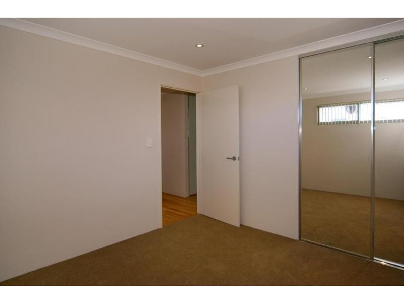 33B Coleman Way, Karrinyup WA 6018