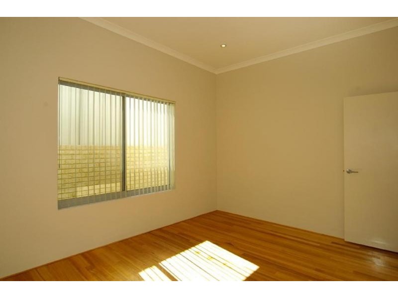 33B Coleman Way, Karrinyup WA 6018