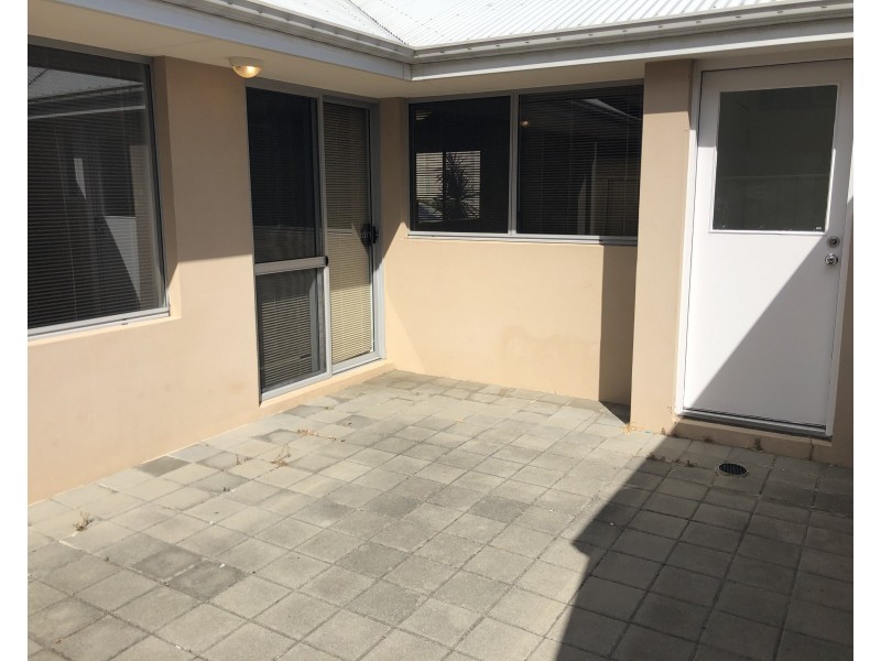 33B Farris Street, Innaloo WA 6018