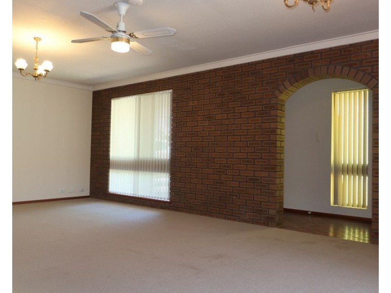 5 Fry Place, Woodlands WA 6018