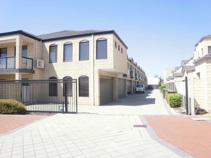 5/10 Leila Street, Cannington WA 6107