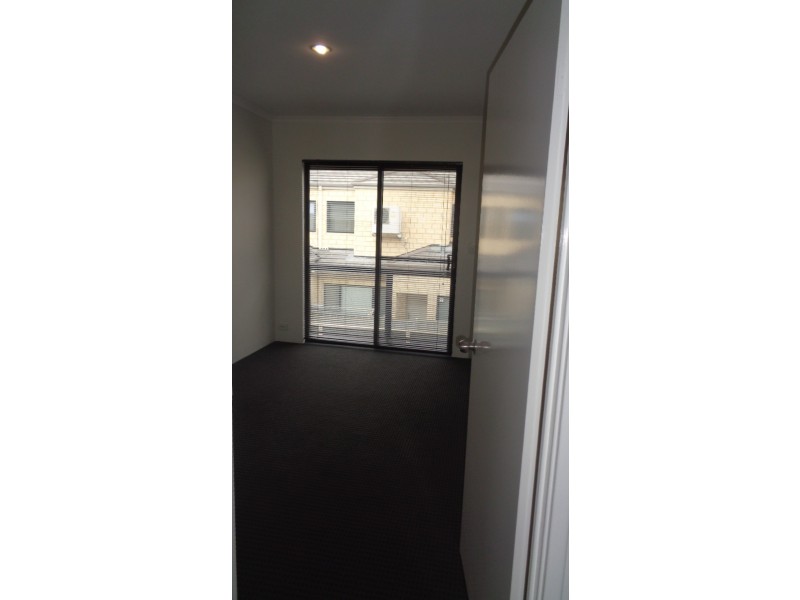 5/10 Leila Street, Cannington WA 6107