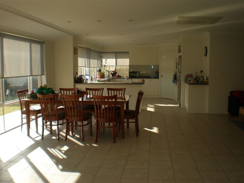 14 Sundowner Meander, Banksia Grove WA 6031