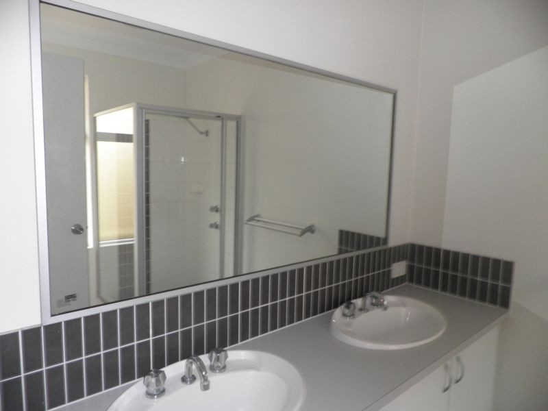 14 Sundowner Meander, Banksia Grove WA 6031