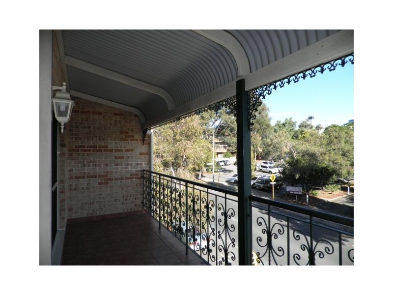 64/30 Bishops Row, East Perth WA 6004