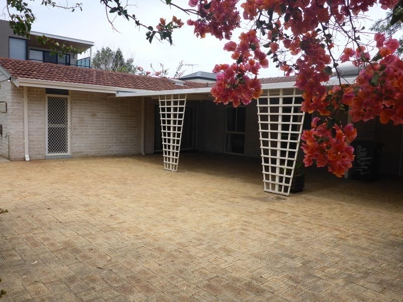 180 Karrinyup Road, Karrinyup WA 6018