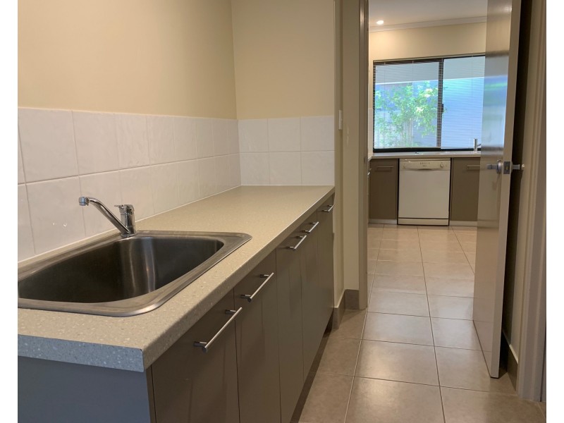 2/24 Bates Road, Innaloo WA 6018