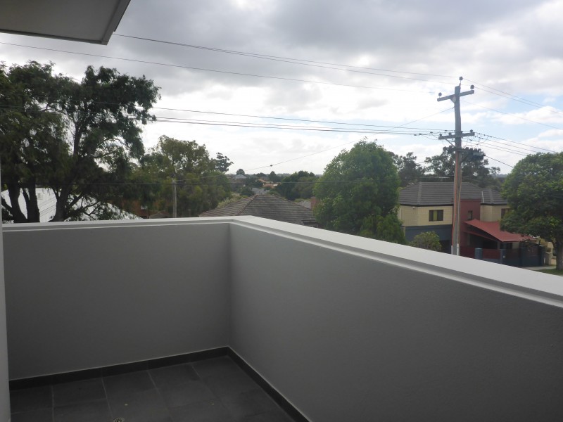 B/101 Beatrice Street, Innaloo WA 6018
