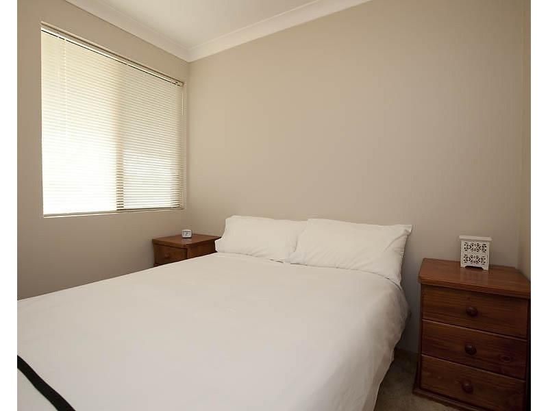 6 Success Street, Beldon WA 6027