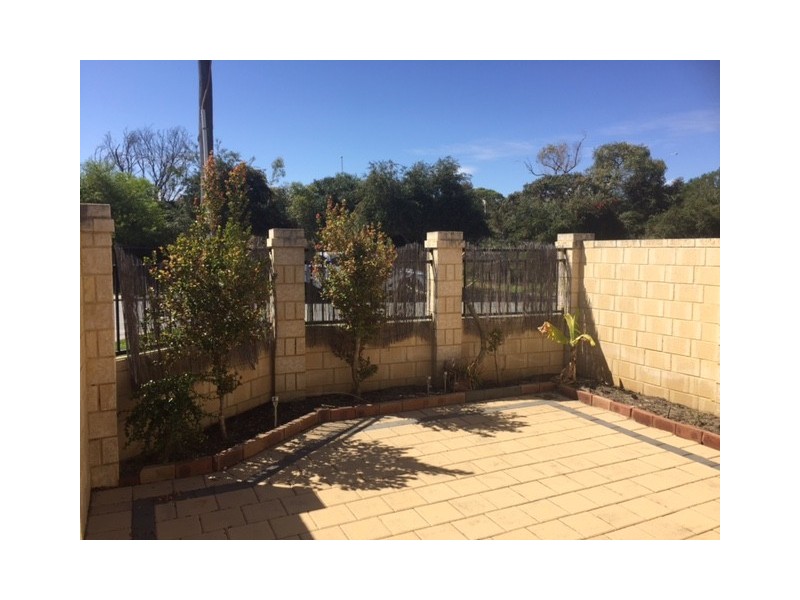 2/51 Lodesworth Road, Westminster WA 6061