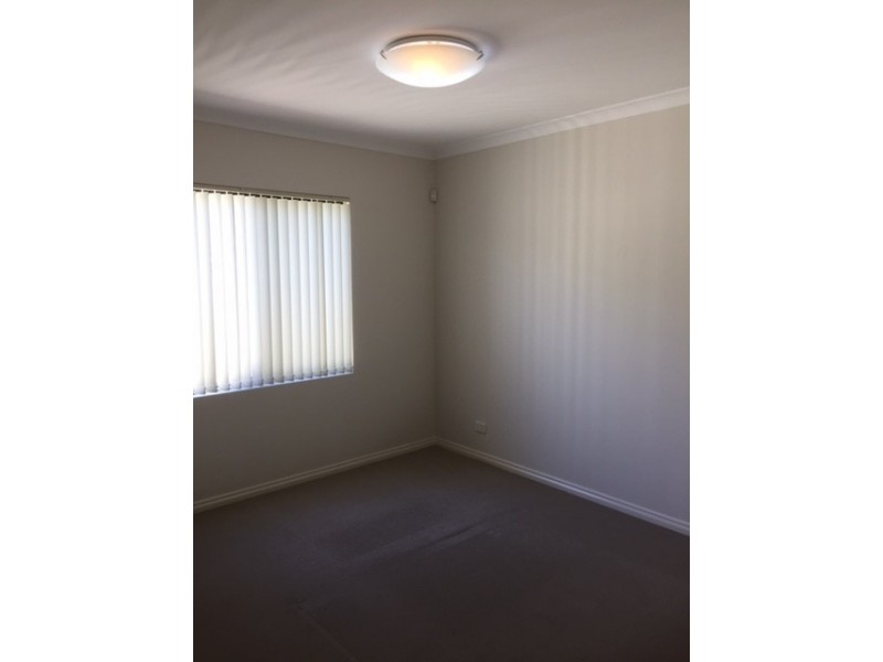 2/51 Lodesworth Road, Westminster WA 6061