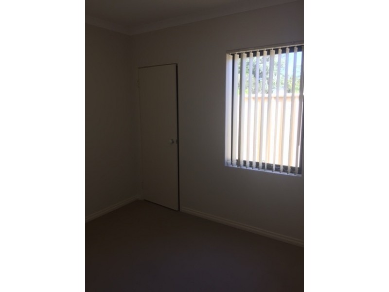 2/51 Lodesworth Road, Westminster WA 6061