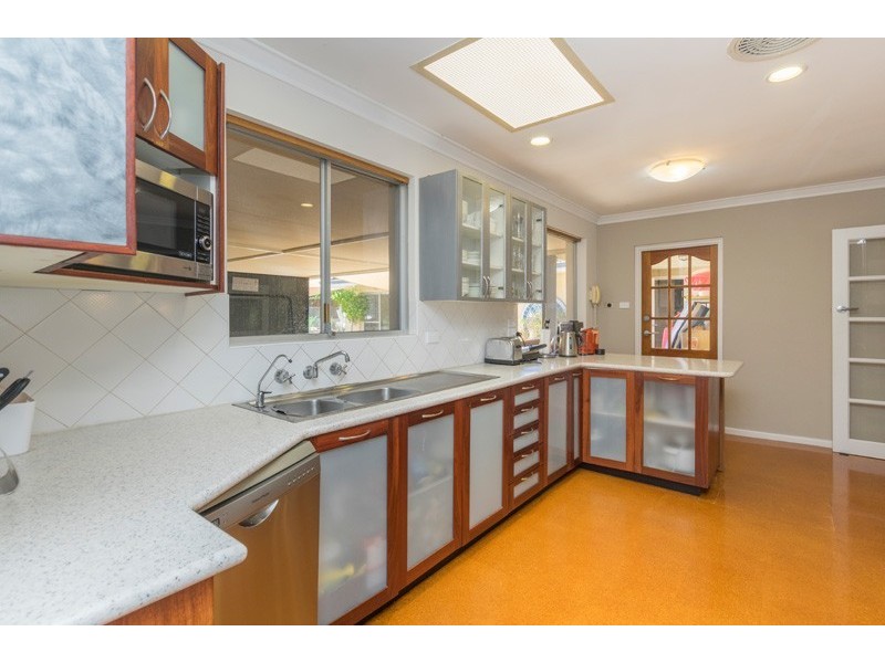 17 Burroughs Road, Karrinyup WA 6018