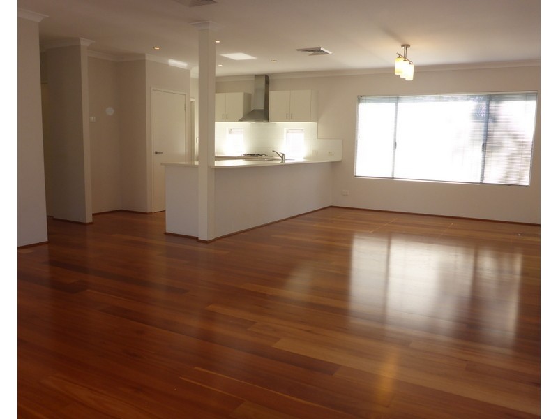 7 Somerton Road, Karrinyup WA 6018