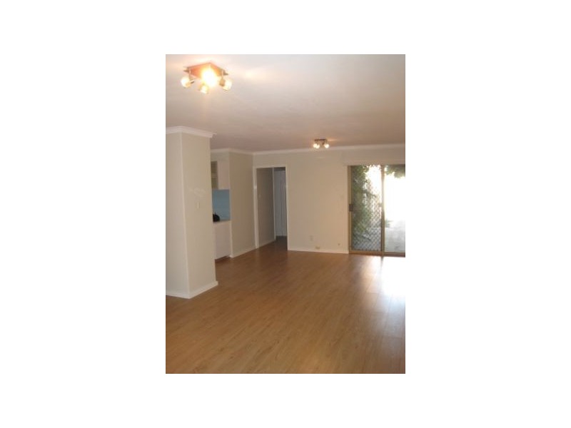 8/152 Edinboro Street, Joondanna WA 6060