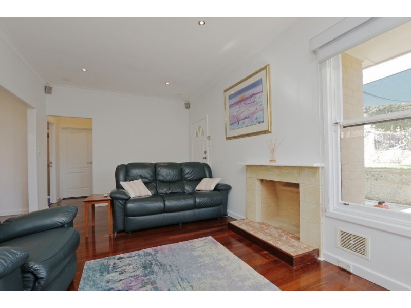 18 Paine Court, Karrinyup WA 6018