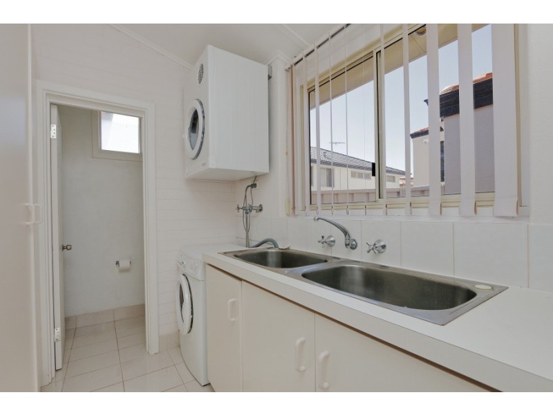 18 Paine Court, Karrinyup WA 6018