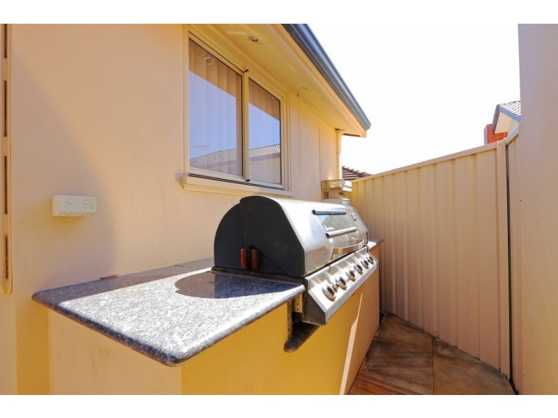 18 Paine Court, Karrinyup WA 6018