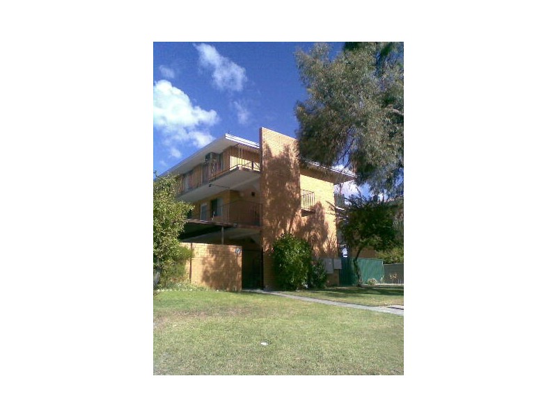 2/122 Ninth Avenue, Maylands WA 6051