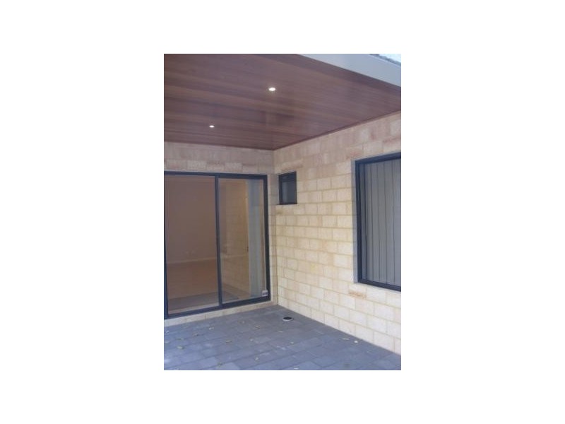 10B Shaw Road, Innaloo WA 6018