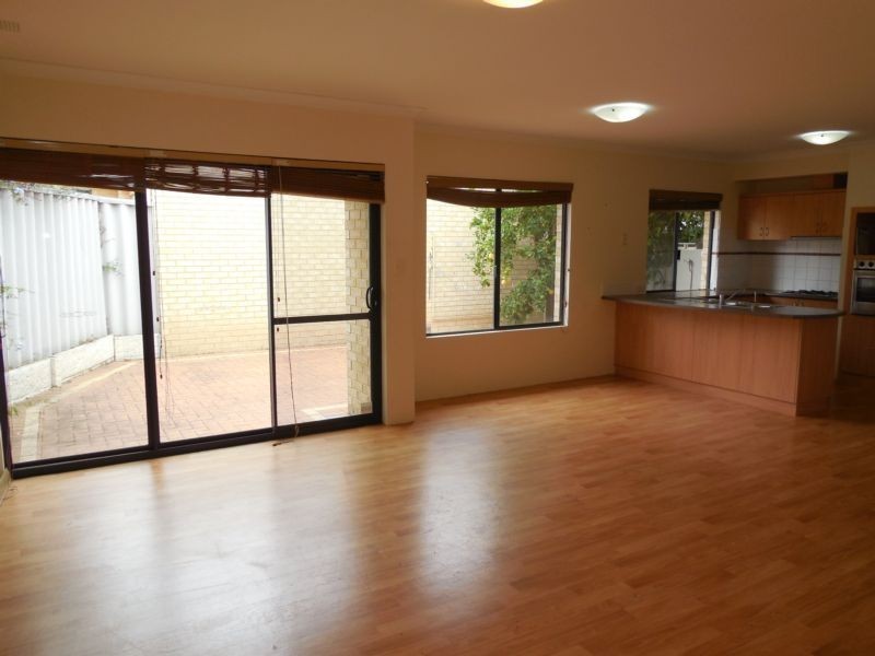 204A Grand Promenade, Doubleview WA 6018