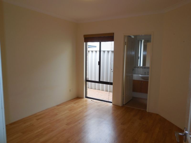 204A Grand Promenade, Doubleview WA 6018