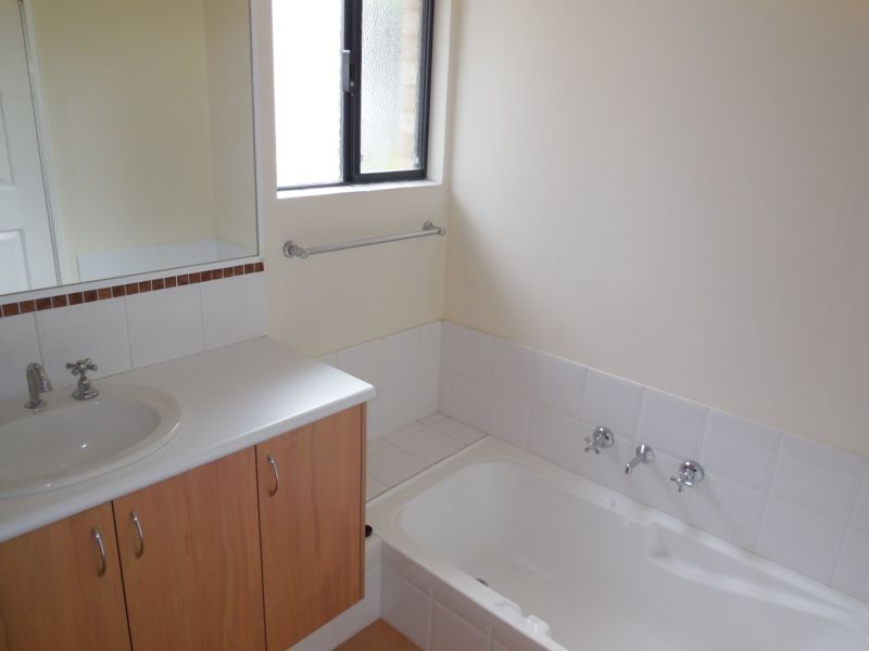 204A Grand Promenade, Doubleview WA 6018