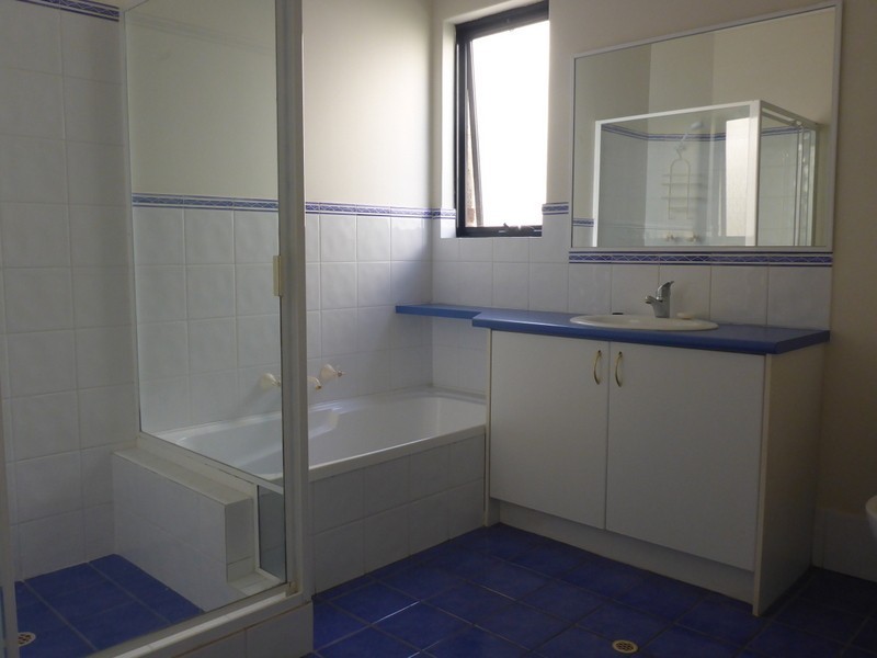 2/46 La Grange Street, Innaloo WA 6018