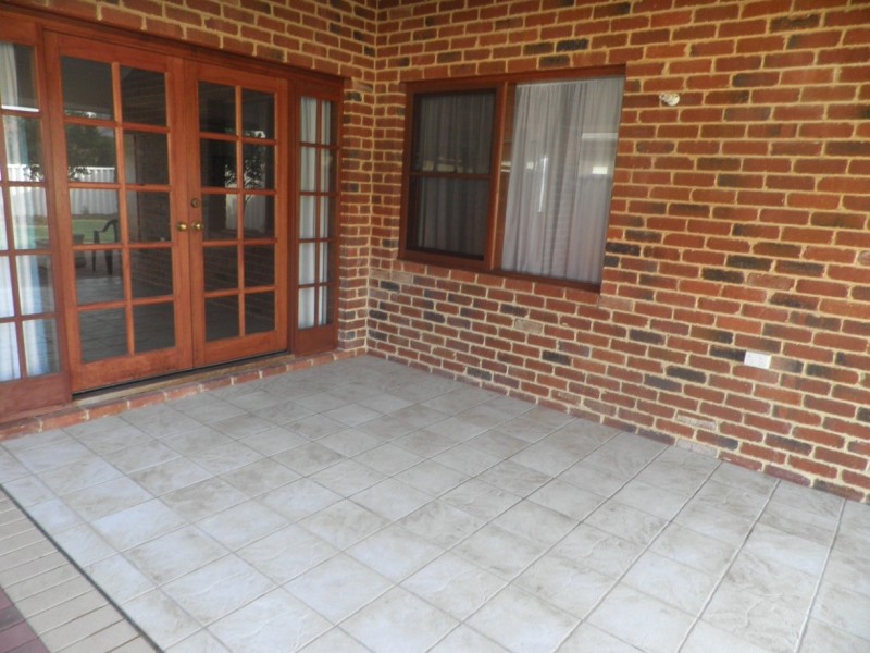 25 Birralee Loop, Innaloo WA 6018