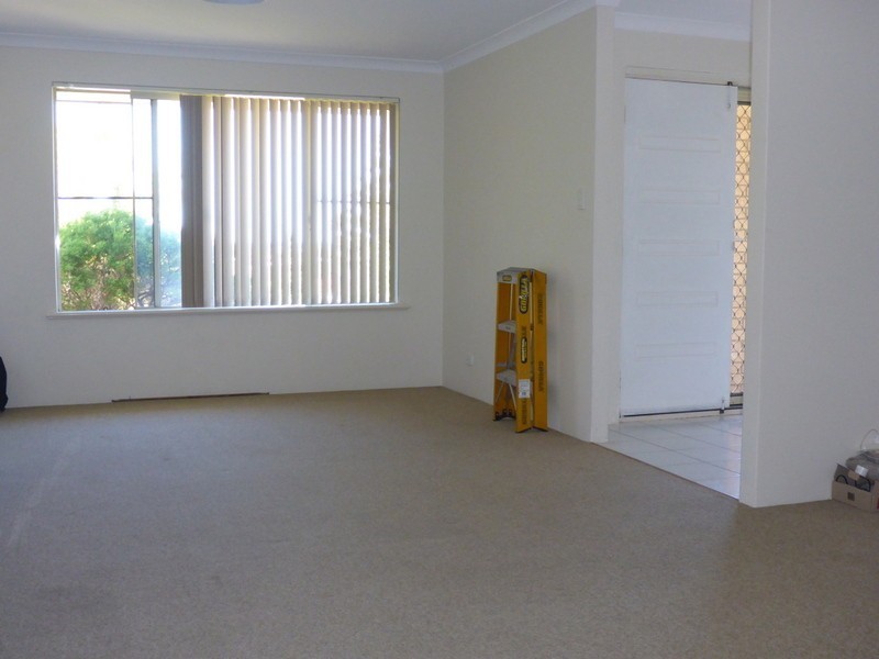 B/16 Yardarm Court, Ocean Reef WA 6027