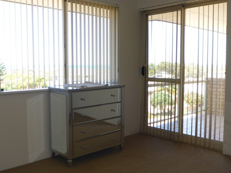 B/16 Yardarm Court, Ocean Reef WA 6027